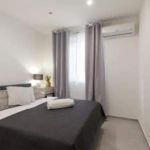 https://holiday-house-lady.sicilyhotelsitaly.net